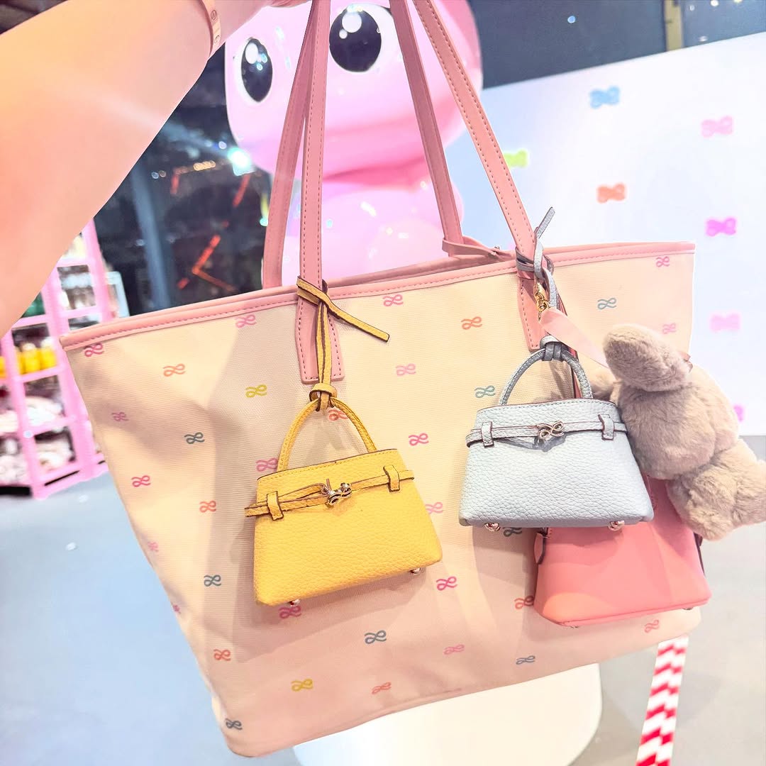 The ONE Charm PU